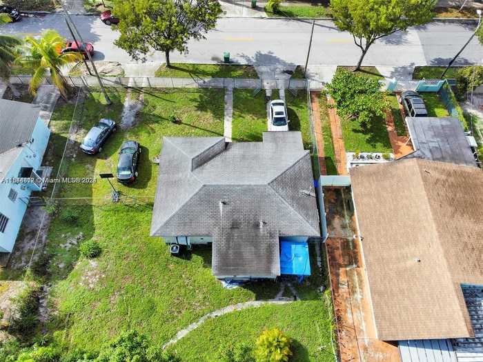 photo 1: 75 NW 41st St, Miami FL 33127