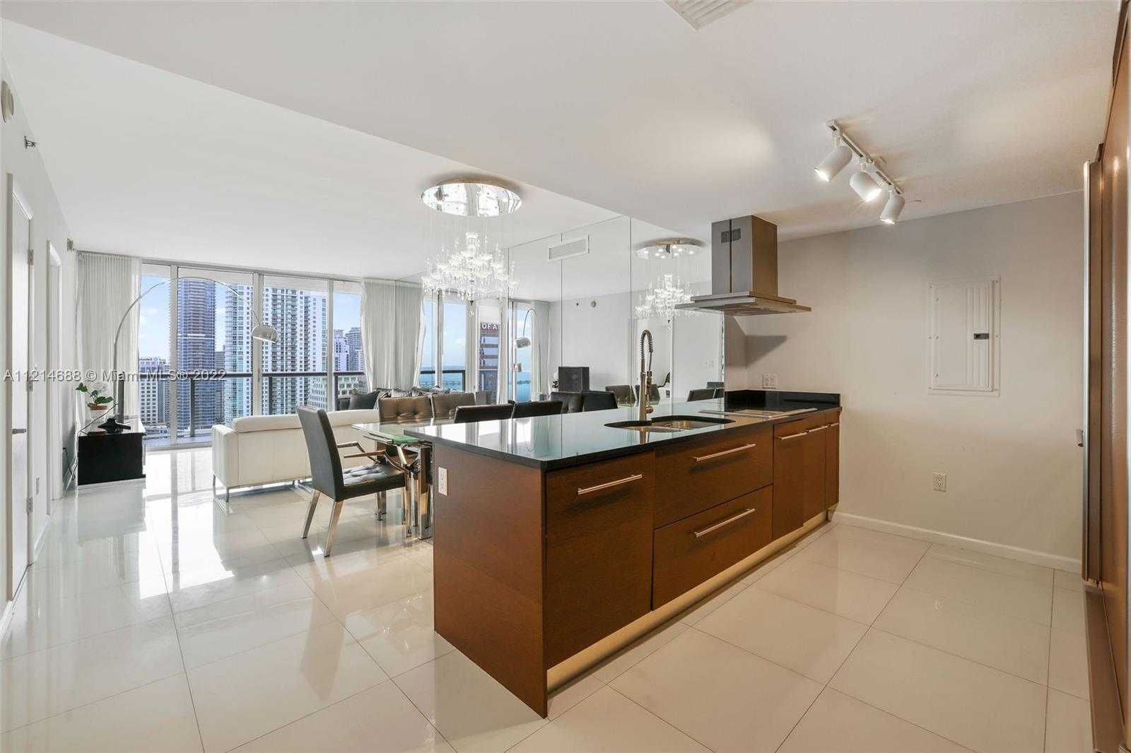 photo 2: 495 Brickell Ave Unit 3903, Miami FL 33131