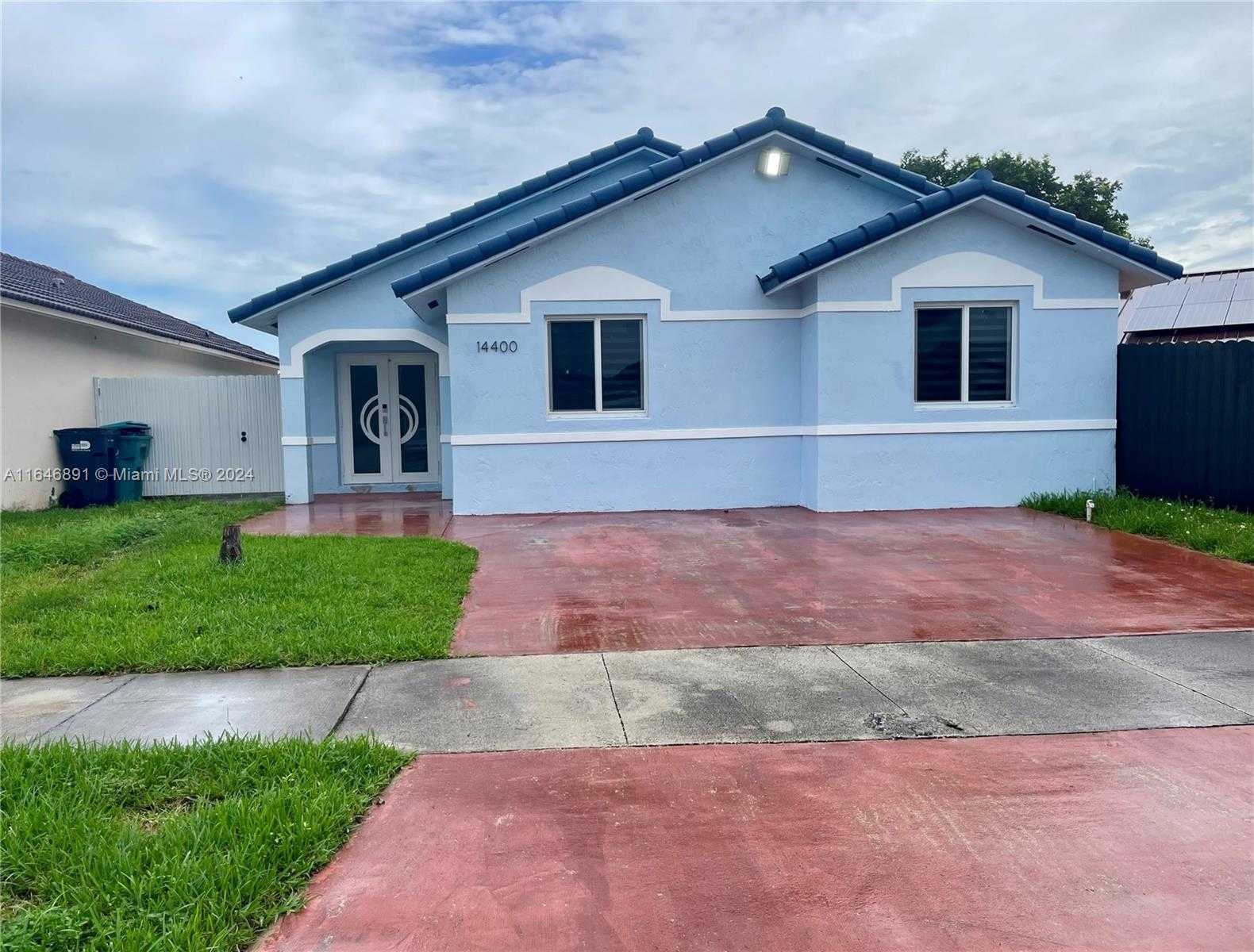 photo 1: 14400 SW 176th Ter, Miami FL 33177