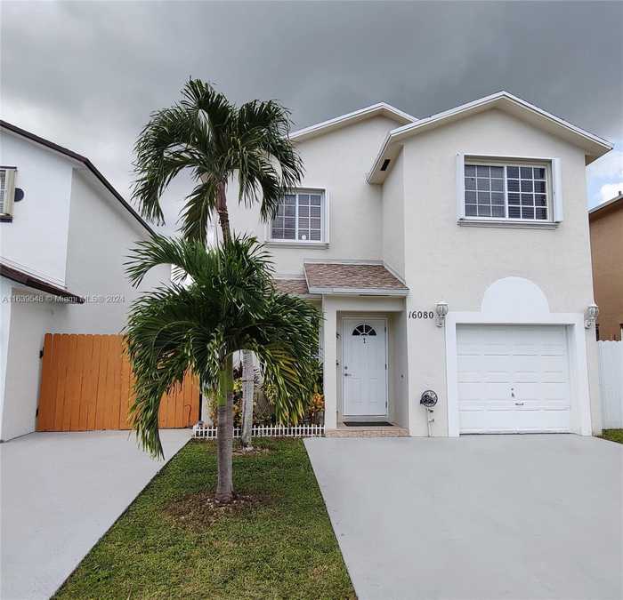 photo 2: 16080 SW 138th Pl, Miami FL 33177