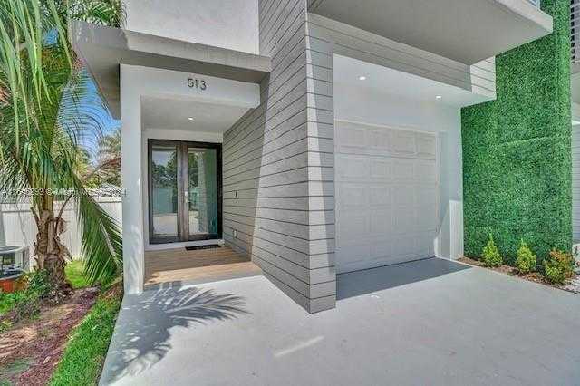 photo 3: 513 SW 11th St, Fort Lauderdale FL 33315