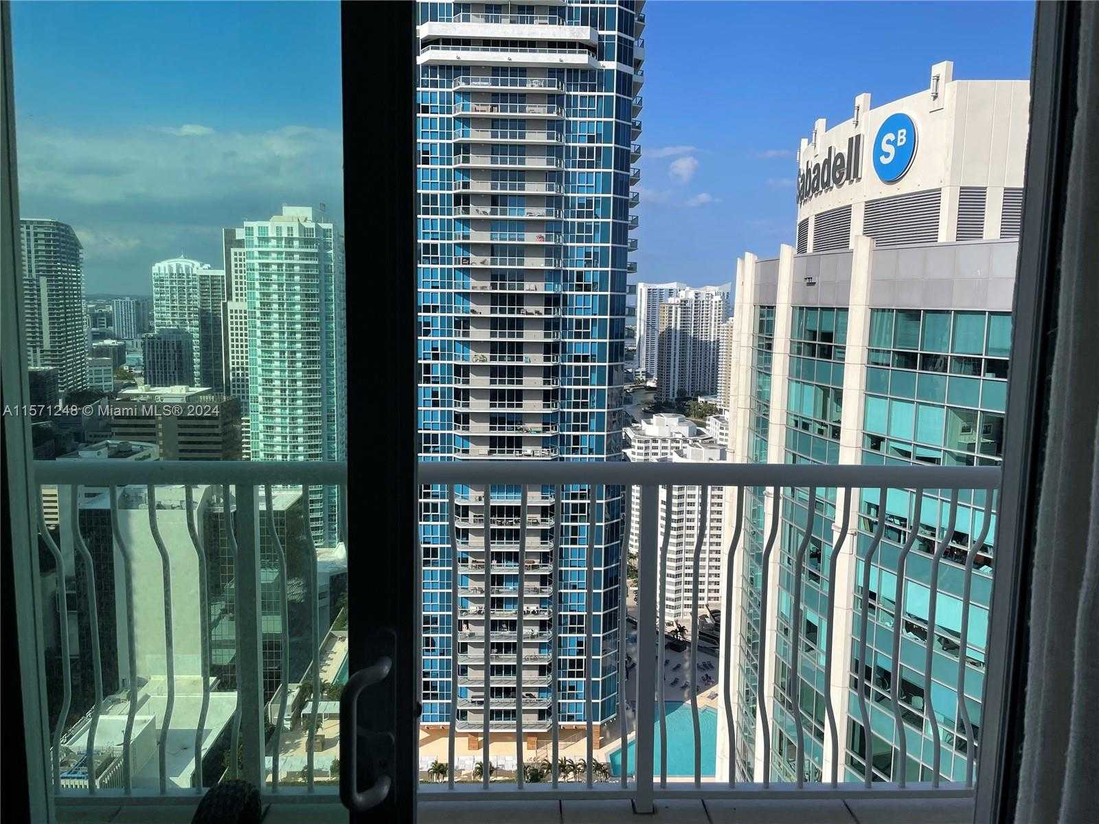 photo 3: 1200 Brickell Bay Dr Unit 4322, Miami FL 33131