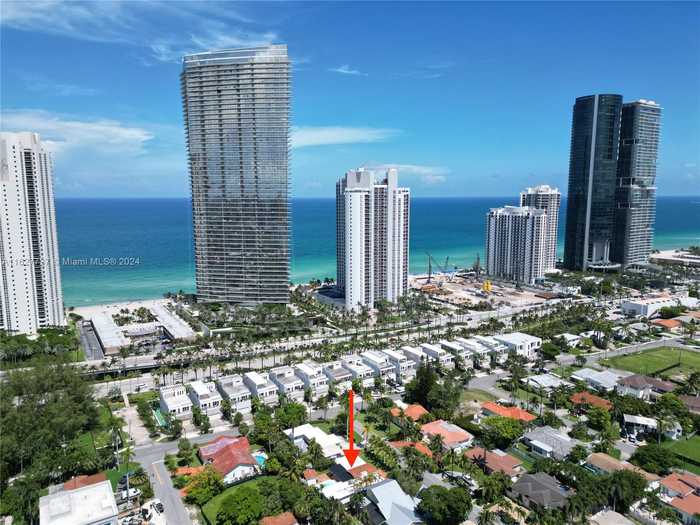 photo 26: 211 190th St, Sunny Isles Beach FL 33160