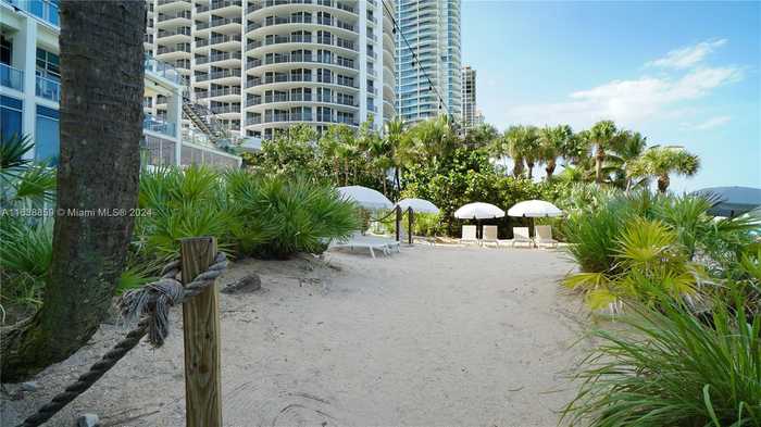 photo 20: 17315 Collins Ave Unit 1803, Sunny Isles Beach FL 33160