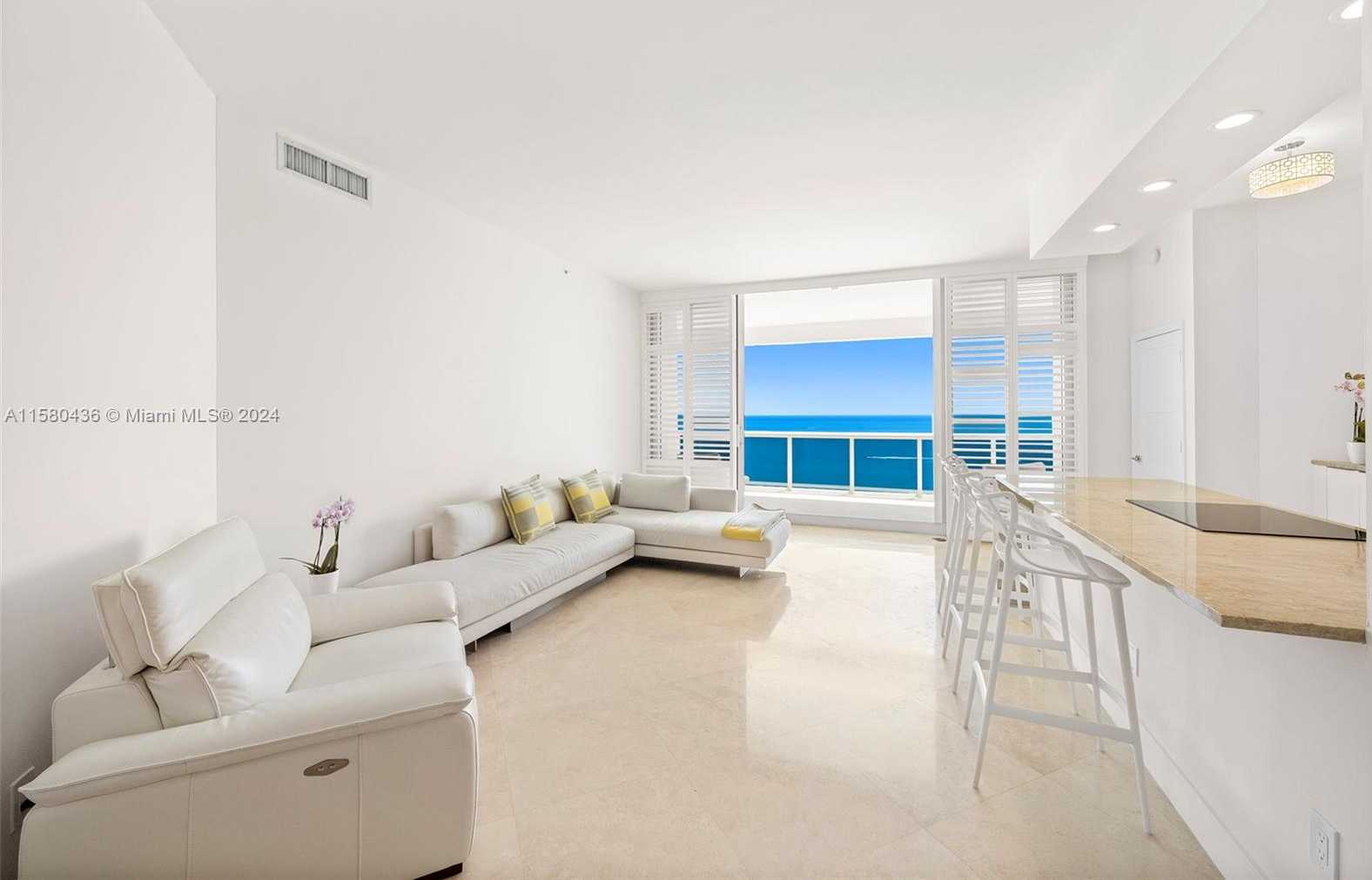 photo 3: 4779 Collins Ave Unit 4002, Miami Beach FL 33140