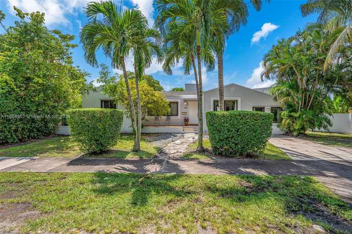 photo 1: 740 NE 83rd St, Miami FL 33138