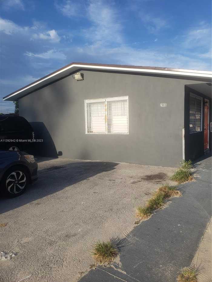 photo 1: 2865 NW 22nd Ave, Miami FL 33142