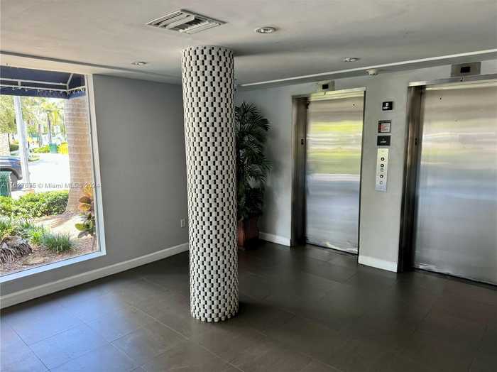 photo 2: 1300 Lincoln Rd Unit F1006, Miami Beach FL 33139