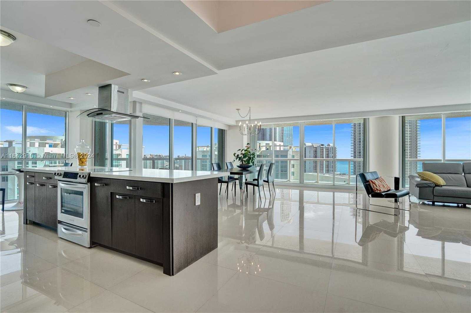 photo 2: 16400 Collins Ave Unit 2241, Sunny Isles Beach FL 33160