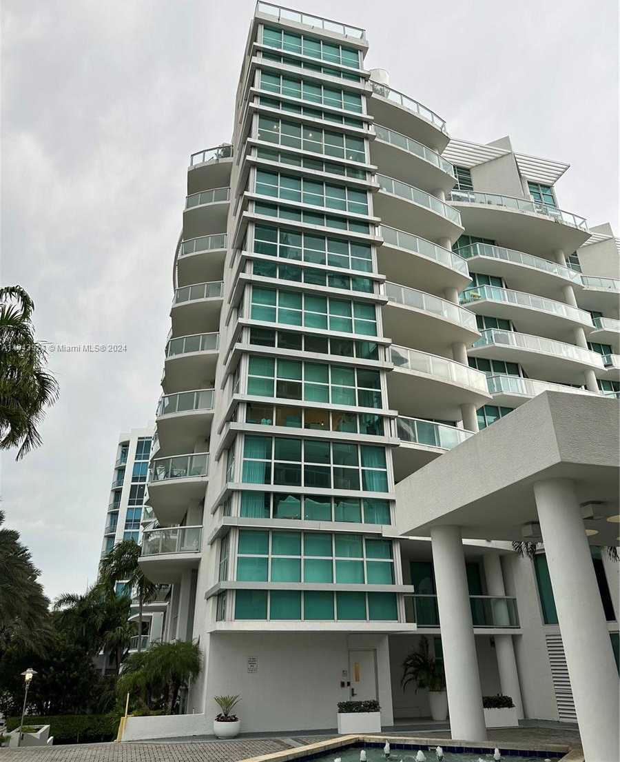 photo 2: 3131 NE 188th St Unit 2-608, Aventura FL 33180