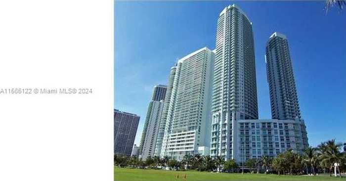 photo 1: 1900 N BAYSHORE DR Unit 4215, Miami FL 33132