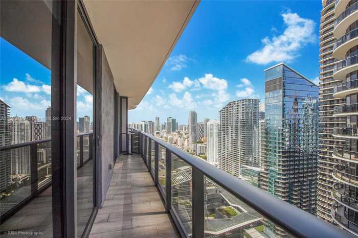 photo 33: 55 SW 9th St Unit 3802, Miami FL 33130