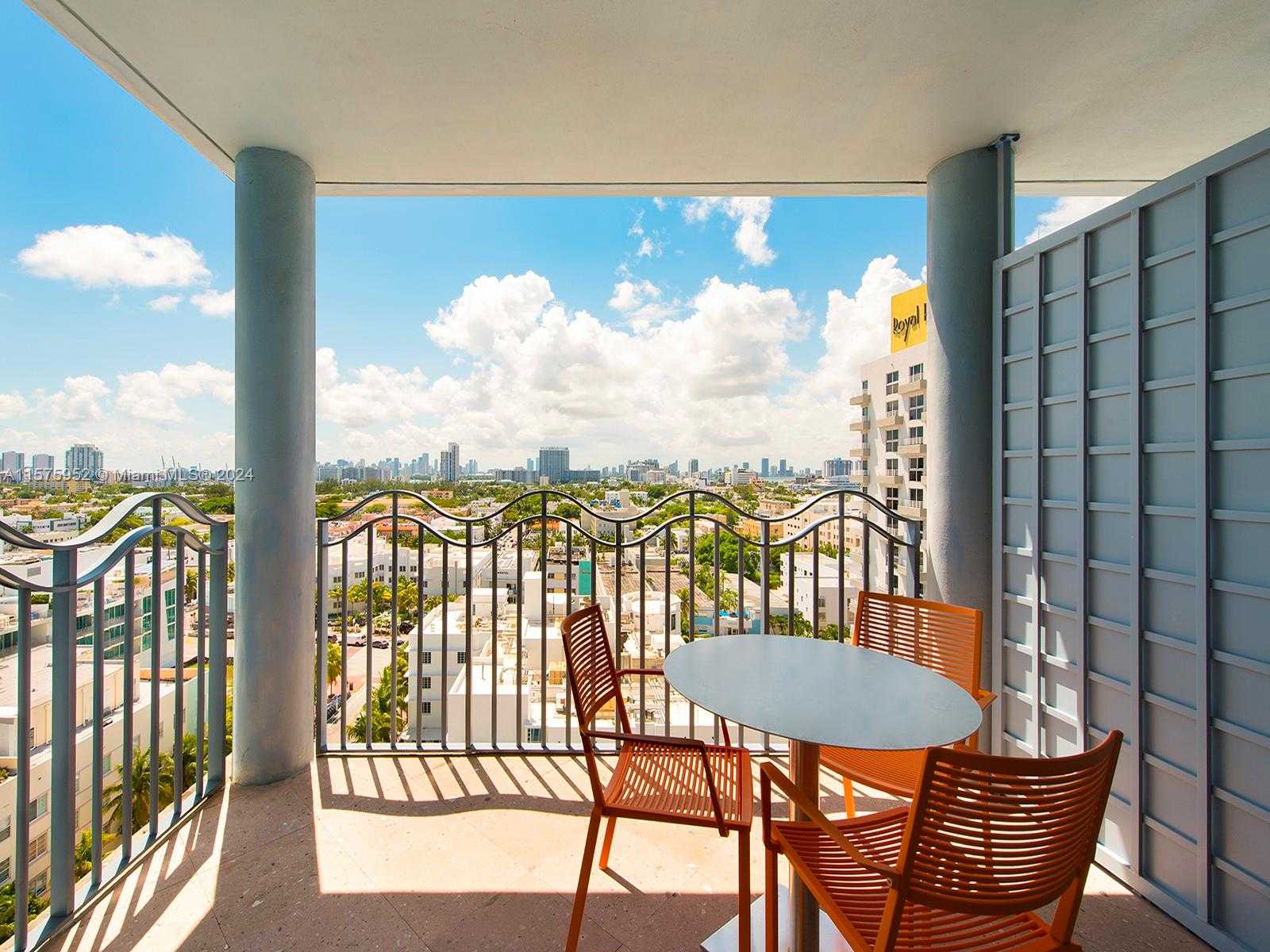 photo 3: 1500 Ocean Dr Unit 1210, Miami Beach FL 33139