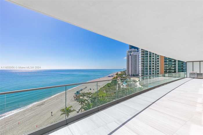 photo 11: 18975 Collins Avenue Unit 700, Sunny Isles Beach FL 33160