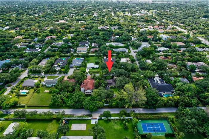 photo 36: 6910 SW 71st Ct, Miami FL 33143