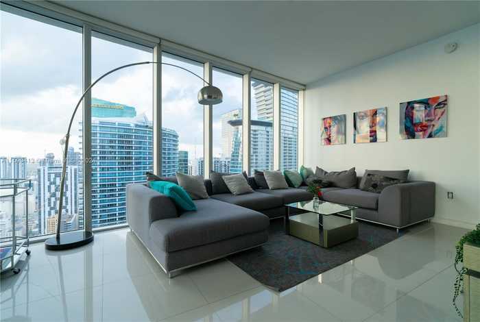 photo 1: 485 Brickell Avenue Unit 4804, Miami FL 33131