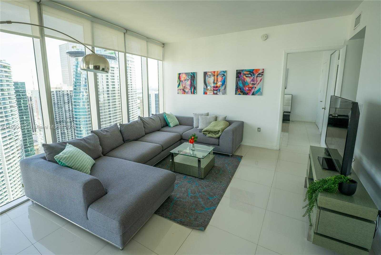 photo 2: 485 Brickell Avenue Unit 4804, Miami FL 33131