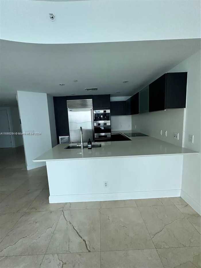 photo 1: 17001 Collins Ave Unit 1808, Sunny Isles Beach FL 33160