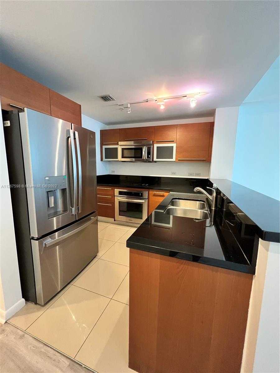 photo 2: 244 Biscayne Blvd Unit 2609, Miami FL 33132