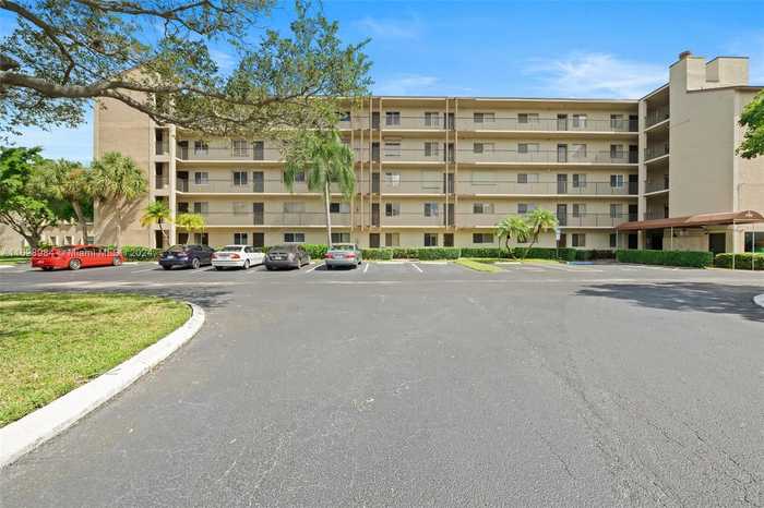 photo 1: 7980 NW 50th St Unit 301, Lauderhill FL 33351