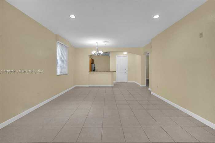 photo 2: 2901 NW 126th Ave Unit 2-224, Sunrise FL 33323