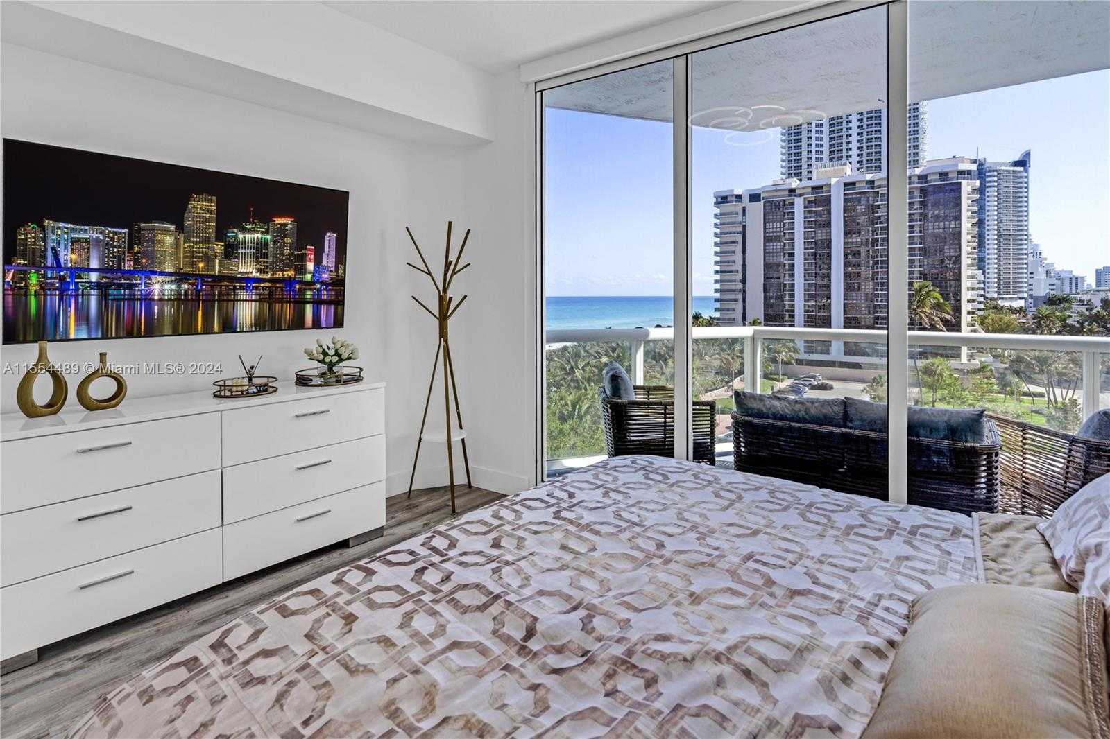 photo 3: 6515 Collins Ave Unit 708, Miami Beach FL 33141