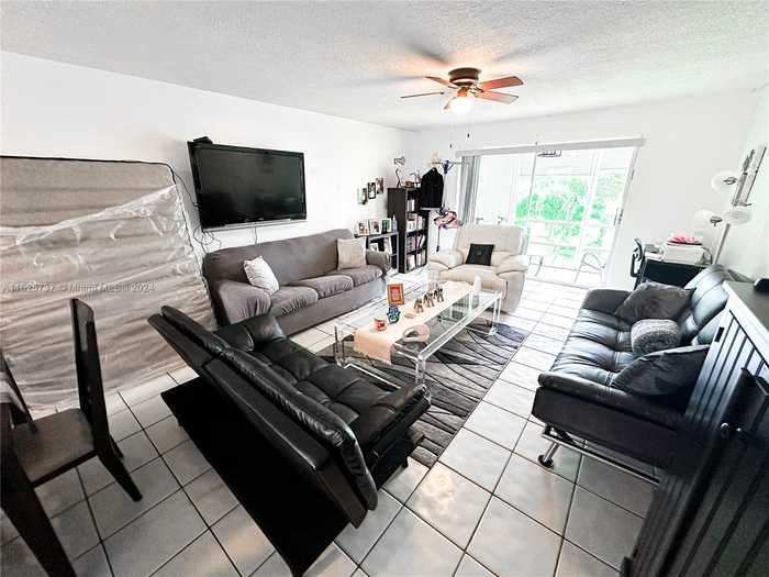 photo 1: 700 Layne Blvd Unit 210, Hallandale Beach FL 33009