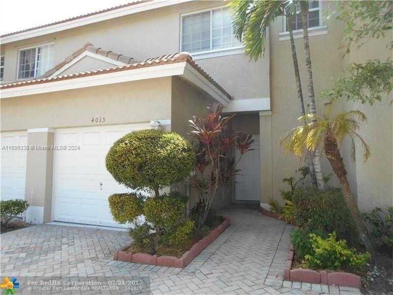 photo 1: 4015 NW 92nd Ave, Sunrise FL 33351