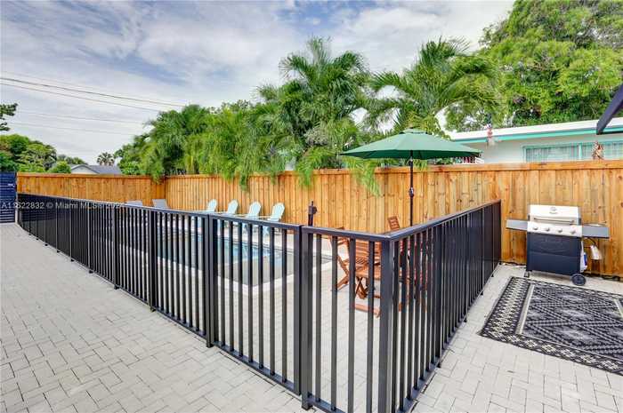 photo 41: 235 NW 39th St, Miami FL 33127