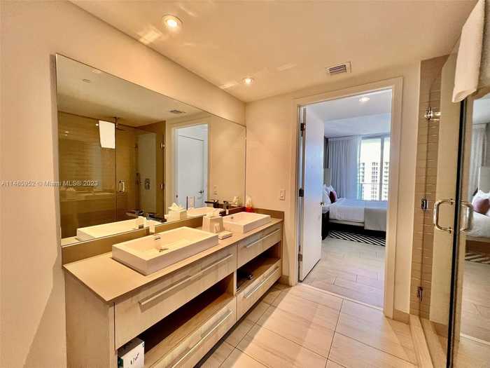 photo 9: 4010 S Ocean Dr Unit T3907, Hollywood FL 33019