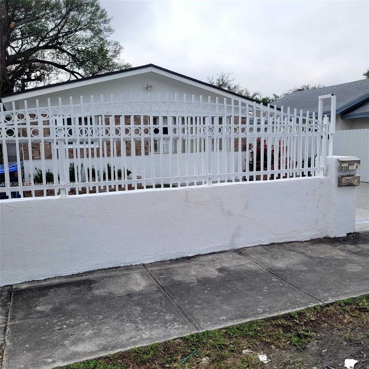 photo 2: 2126 NW 47th Ter, Miami FL 33142