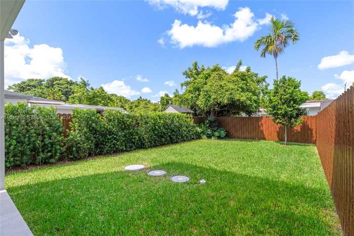 photo 30: 3826 SW 87 PL Unit A, Miami FL 33165