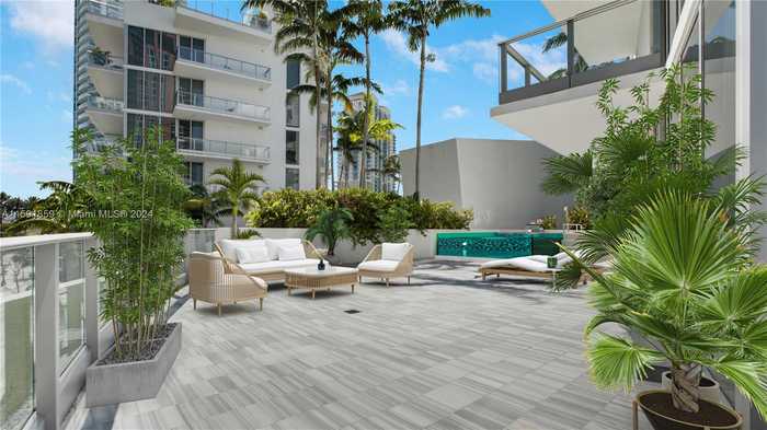 photo 2: 801 S Pointe Dr Unit 204, Miami Beach FL 33139