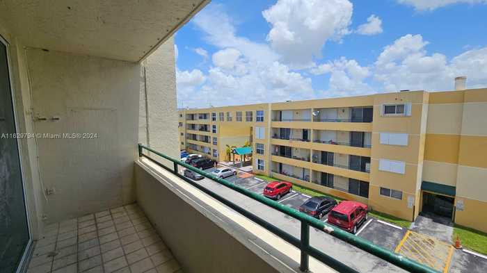 photo 20: 8321 NW 7th St Unit 1-402, Miami FL 33126