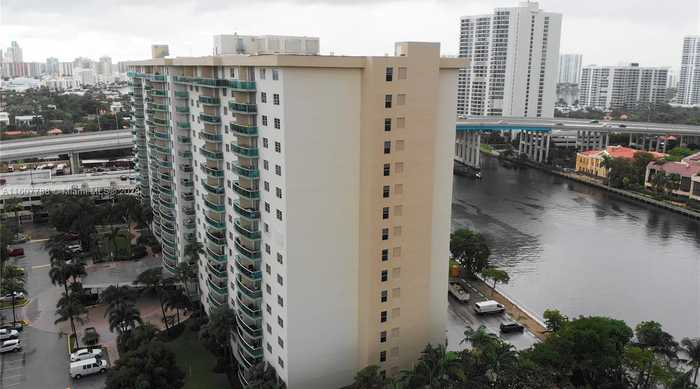 photo 52: 19390 Collins Ave Unit PH-23, Sunny Isles Beach FL 33160