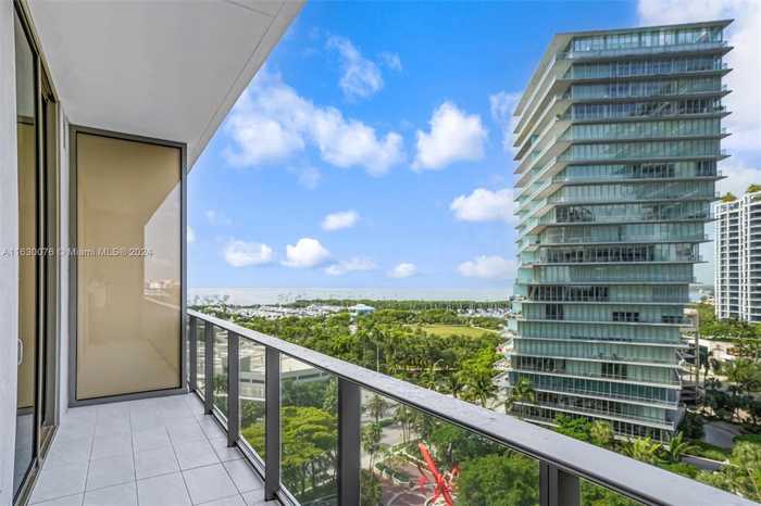 photo 1: 2655 S Bayshore Dr Unit 1007, Coconut Grove FL 33139