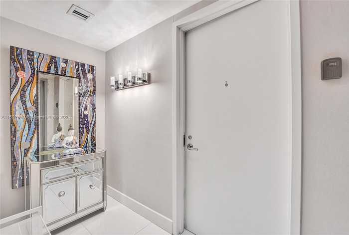 photo 2: 2600 E Hallandale Beach Blvd Unit T1201, Hallandale Beach FL 33009