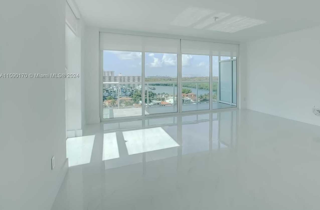 photo 2: 400 Sunny Isles Blvd Unit 1622, Sunny Isles Beach FL 33160