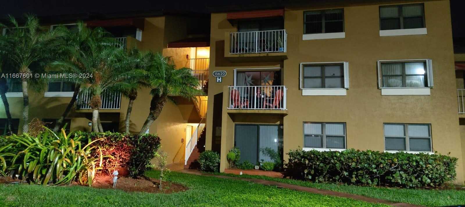 photo 1: 15620 SW 80th St Unit H-107, Miami FL 33193