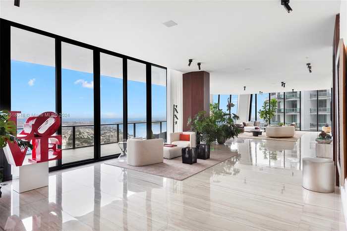 photo 2: 1000 Biscayne Blvd Unit 5501, Miami FL 33132