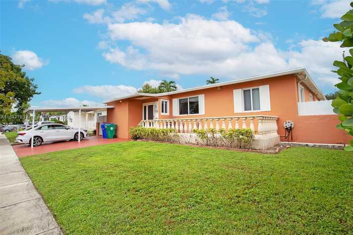 photo 1: 1971 SW 33rd Ave, Miami FL 33145