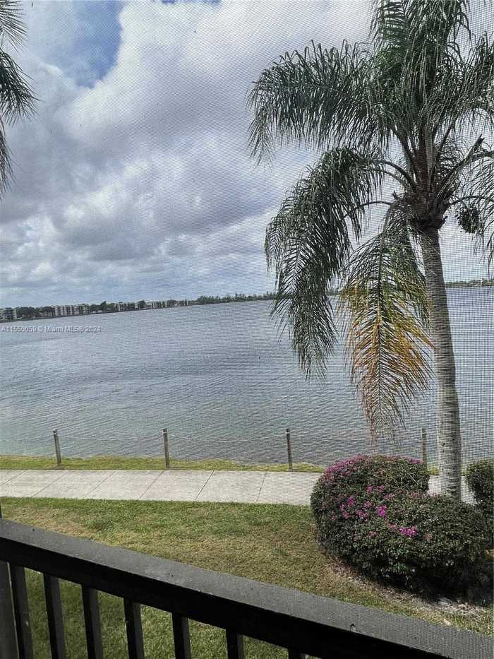 photo 24: 110 Lake Emerald Dr Unit 203, Oakland Park FL 33309