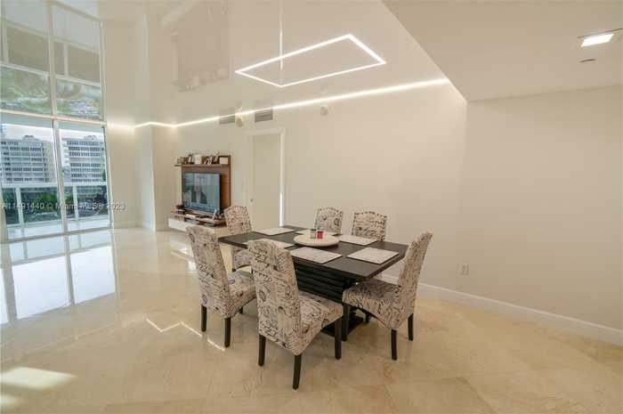 photo 1: 1850 S Ocean Dr Unit 607, Hallandale Beach FL 33009