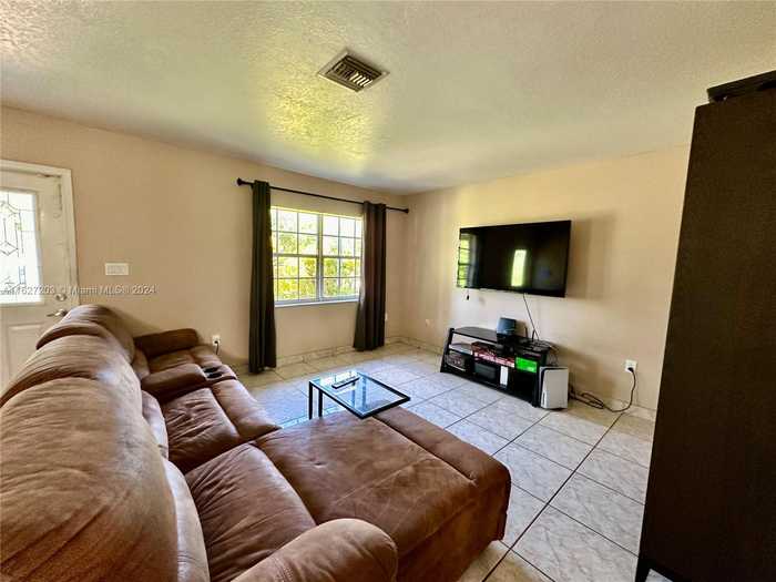 photo 2: 19400 SW 207th Ave, Miami FL 33187