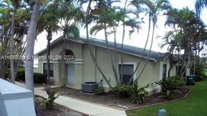 photo 2: 15234 SW 68th St Unit 34-34, Miami FL 33193