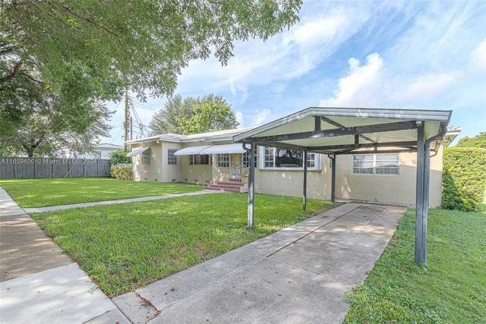 photo 2: 1450 SW 14th Ave, Miami FL 33145