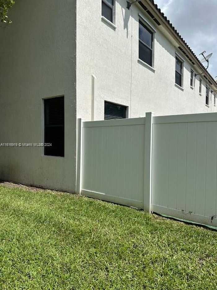 photo 29: 9309 W 32nd Ln Unit 9309, Hialeah FL 33018