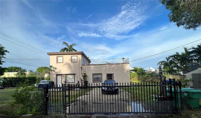 photo 1: 8295 NW 4th Ave, Miami FL 33150