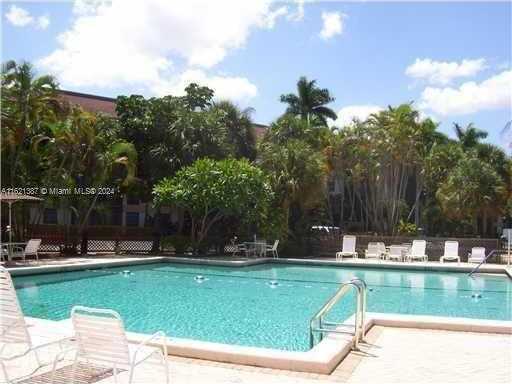 photo 3: 5530 NW 44th St Unit 411C, Lauderhill FL 33319