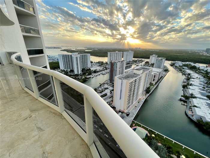 photo 25: 16001 Collins Ave Unit 2705, Sunny Isles Beach FL 33160